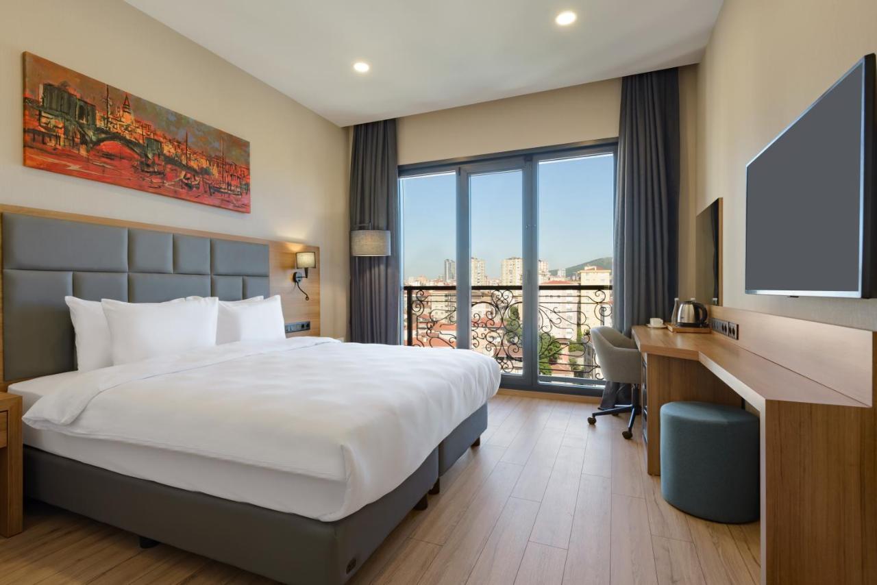 Hotel Tryp By Wyndham Istanbul Atasehir Exterior foto