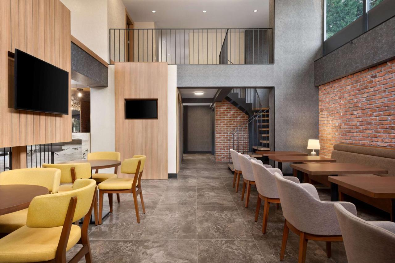 Hotel Tryp By Wyndham Istanbul Atasehir Exterior foto
